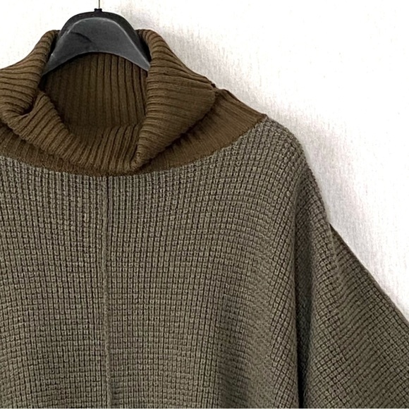 WILFRED Free Wellsh Turtleneck Wool Poncho Sweater - Picture 5 of 10
